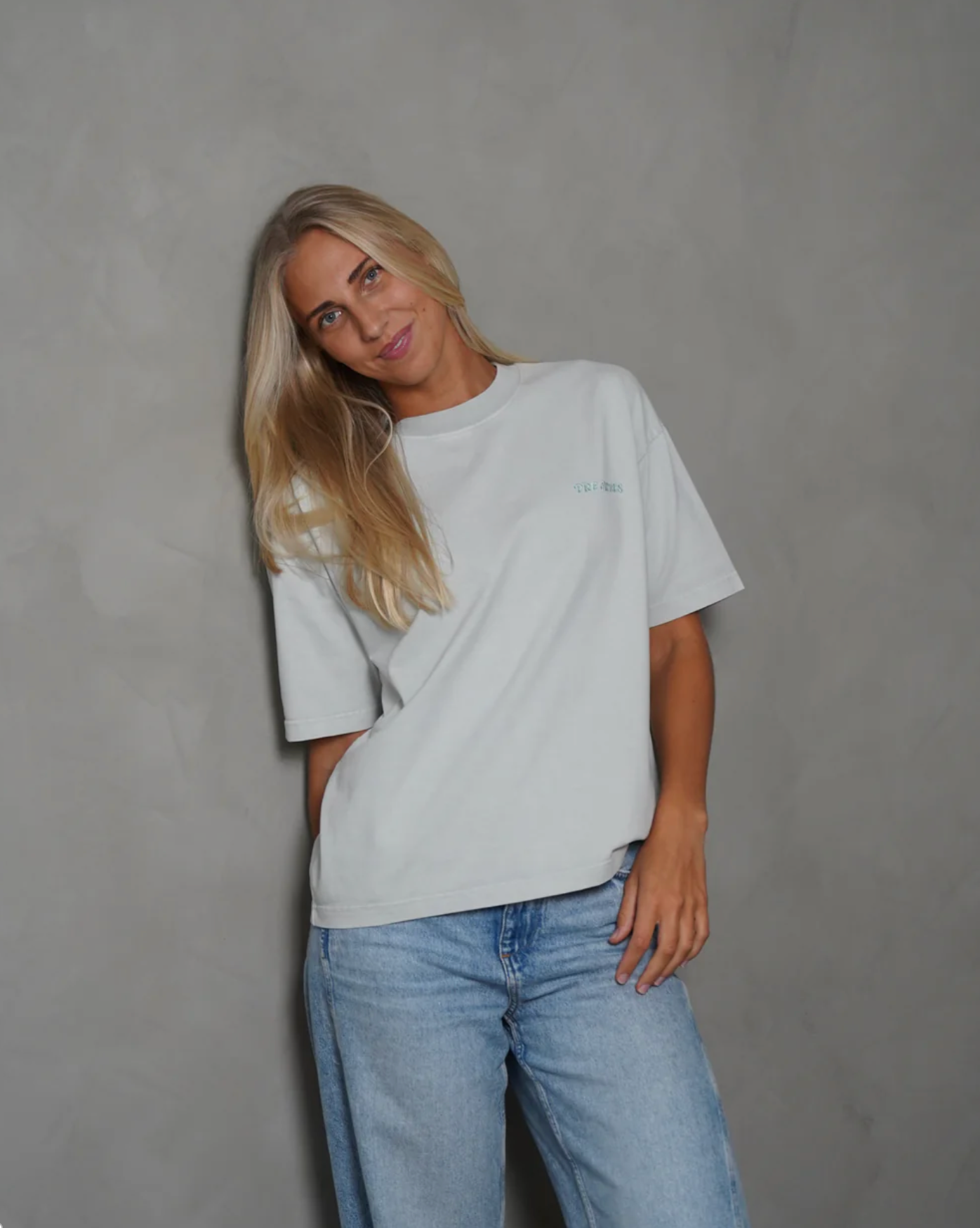 Pre Apres Cliff Hanger Tee