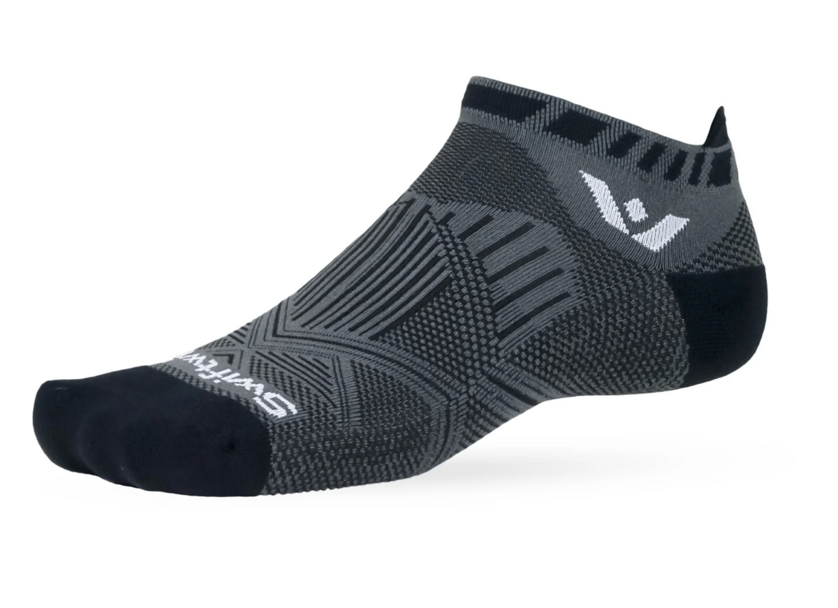 Swiftwick Aspire Ultra Light No Show Socks